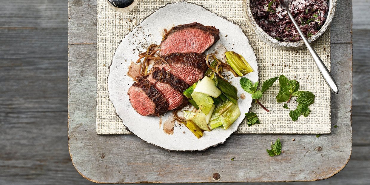Fleisch angerichtet